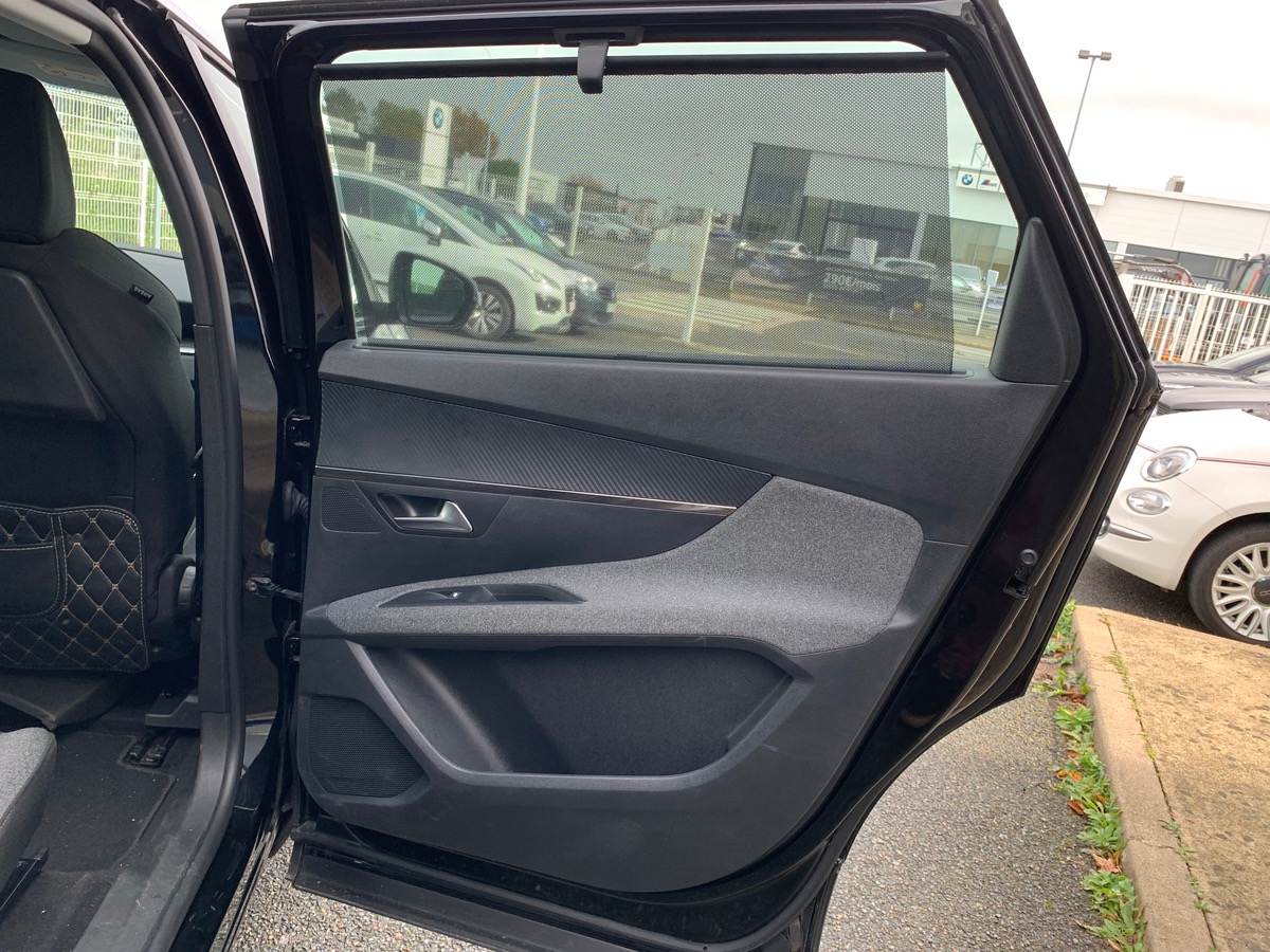 Peugeot 5008 130 ch | 7 Places | Active Pack