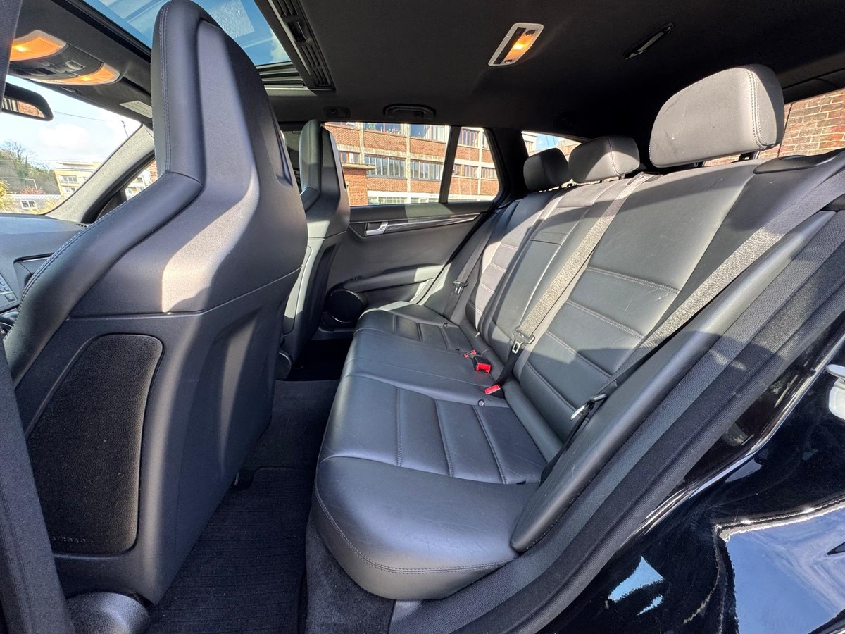 Mercedes-Benz Classe C 63 AMG 6.3 457cv Avantgarde BVA7- Suivi complet