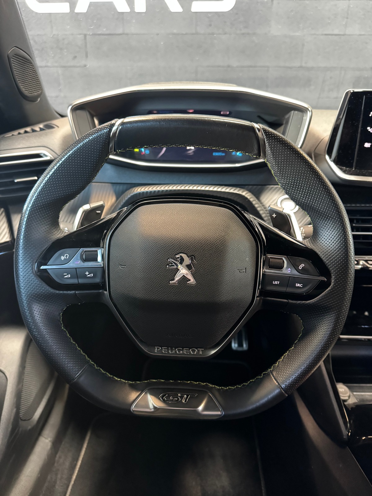 Peugeot 2008 GT 1.5 BLUE HDI