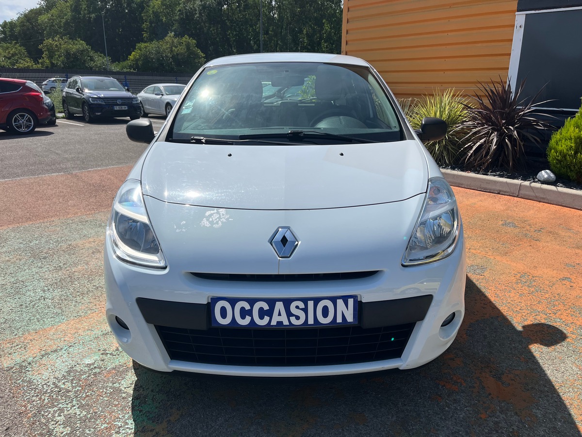 RENAULT Clio III Phase 2 1.2 i eco2 75 ch