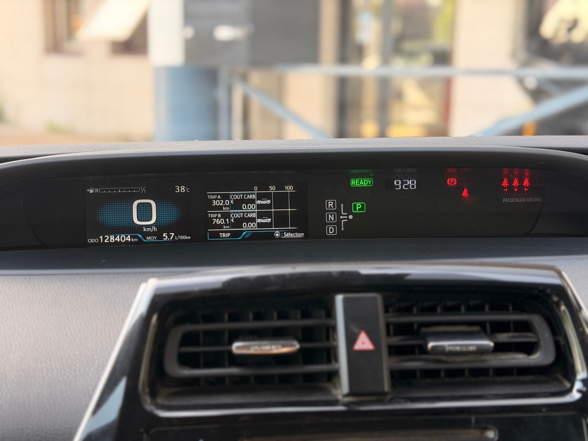 Toyota Prius IV 1.8 VVT-i 122 Hybrid CVT 98 cv Boîte auto