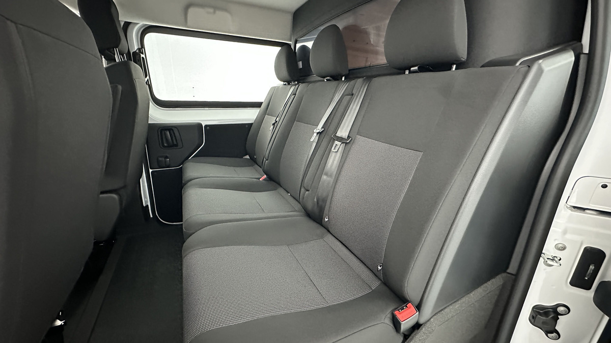 Peugeot Expert CABINE APPROFONDIE 5 PLACES XL 2.0 180 EAT8 | 29600 euros ht | PLUSIEURS COLORIS