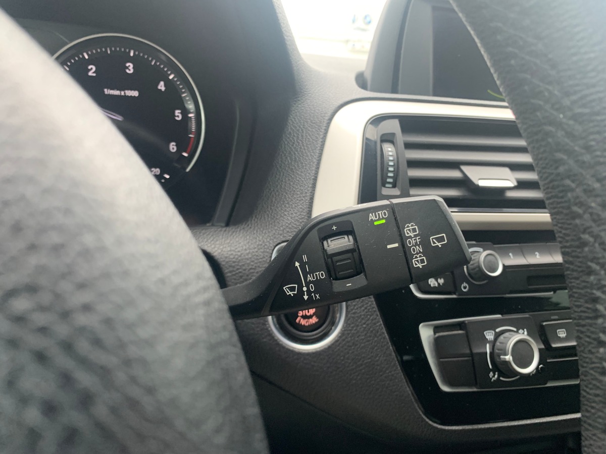 Bmw Série 1 95 ch | Lounge | Radar de stationnement arriére | Bluetooth | Régulateur de vitesse