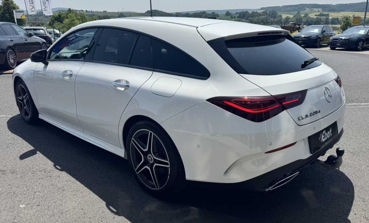 Mercedes-Benz CLA Shooting Brake II 220 d 190ch AMG Line 8G-DCT Premium Plus Toit ouvrant Burmester
