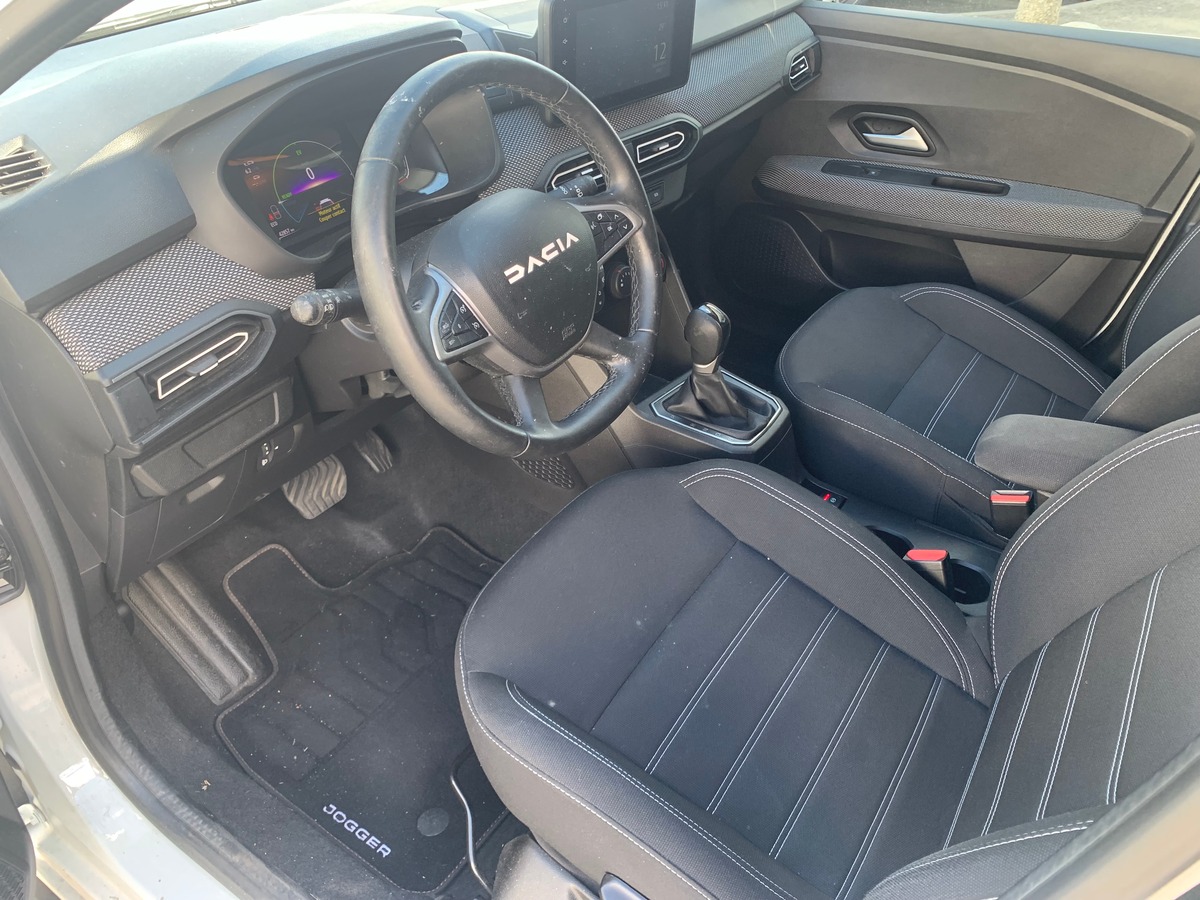 Dacia Jogger 140 | EXPRESSION | Hybride | Radar | Attelage | Bluetooth | Climatisation | Régulateur