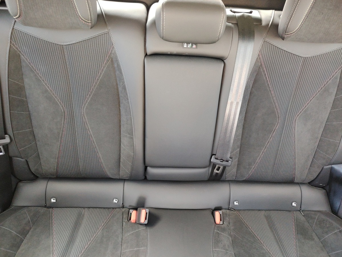 Citroën DS4 bleuehdi 130 performance line + eat8 ( 5500 € d options )