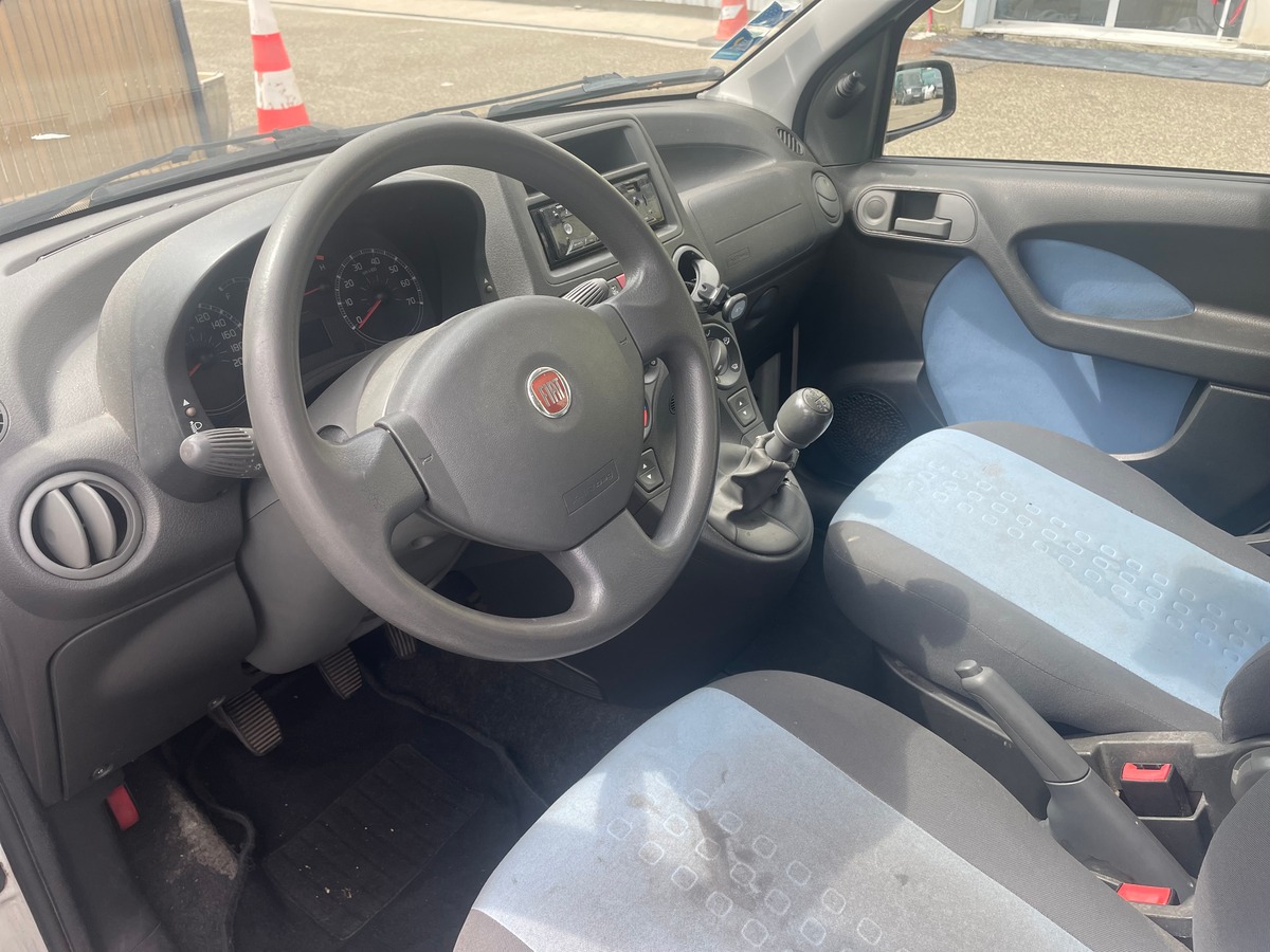 Fiat Panda 1.2 i ECO 60 cv VEHICULE QUI ROULE POUR PROFESSIONEL / CONNAISSEUR MECANIQUE