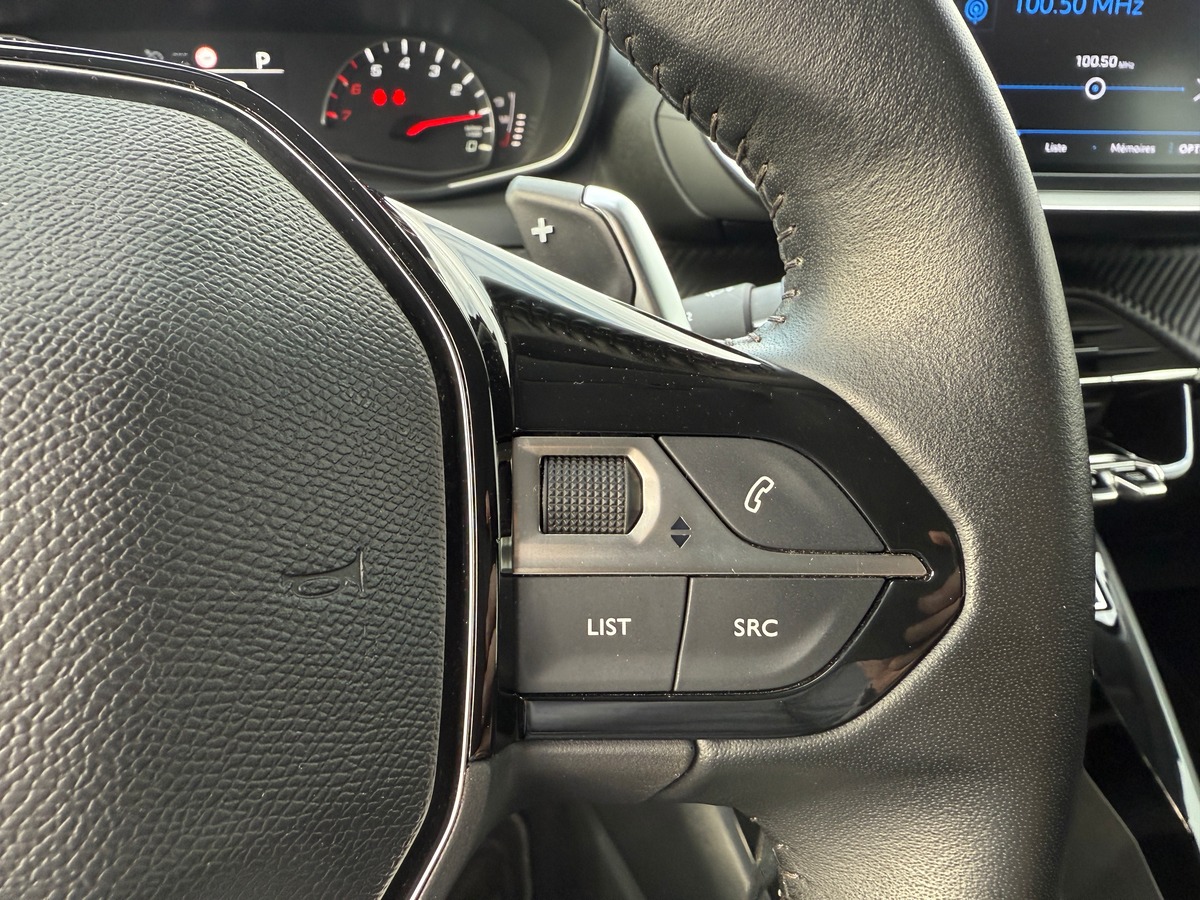 Peugeot 208 II 5 Portes 1.2 PureTech EAT8 S&S 100 cv, Suivi COMPLET