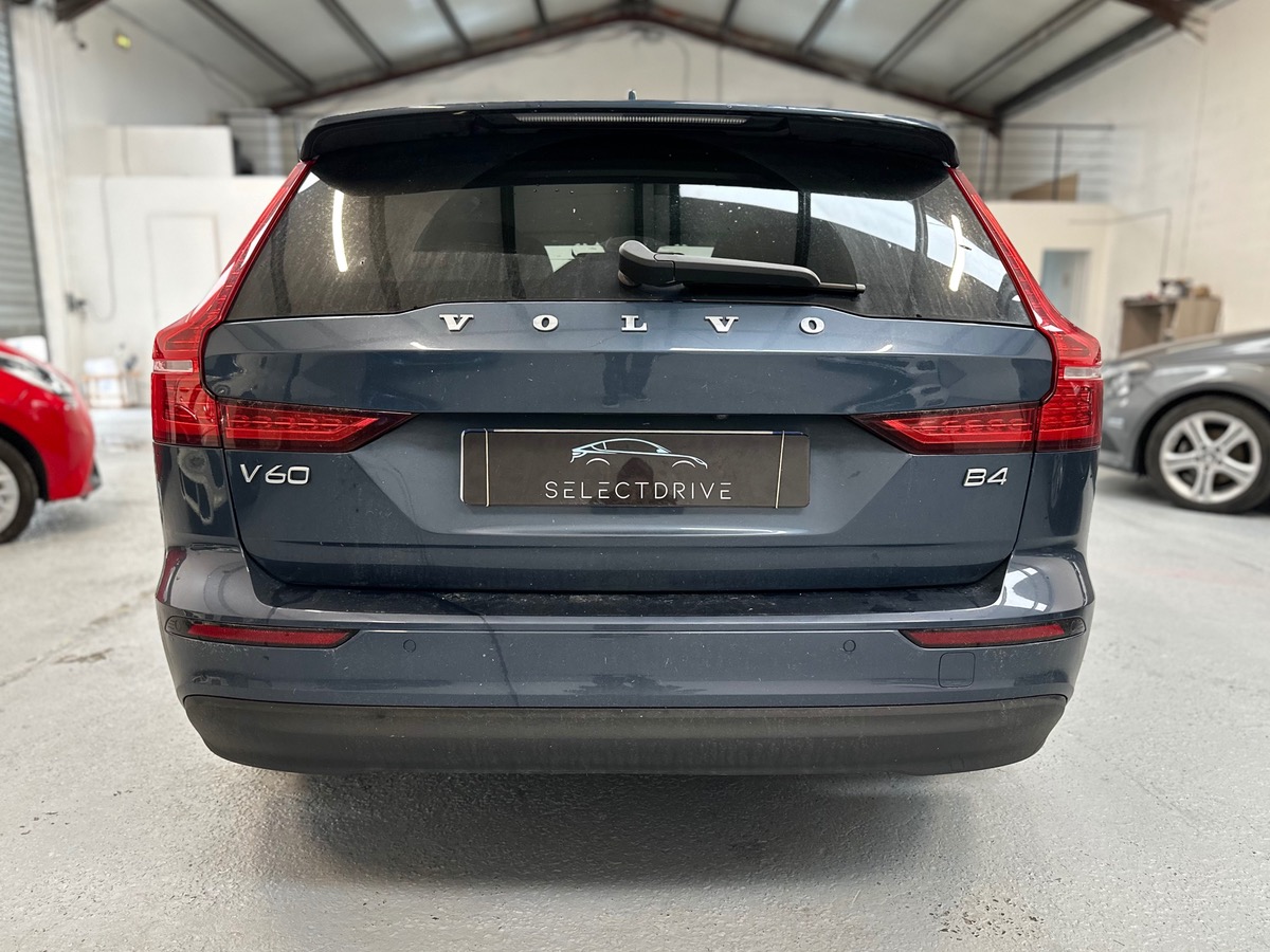 Volvo V60 II B4 197cv START GEARTRONIC 8 Entretient complet Volvo à jour