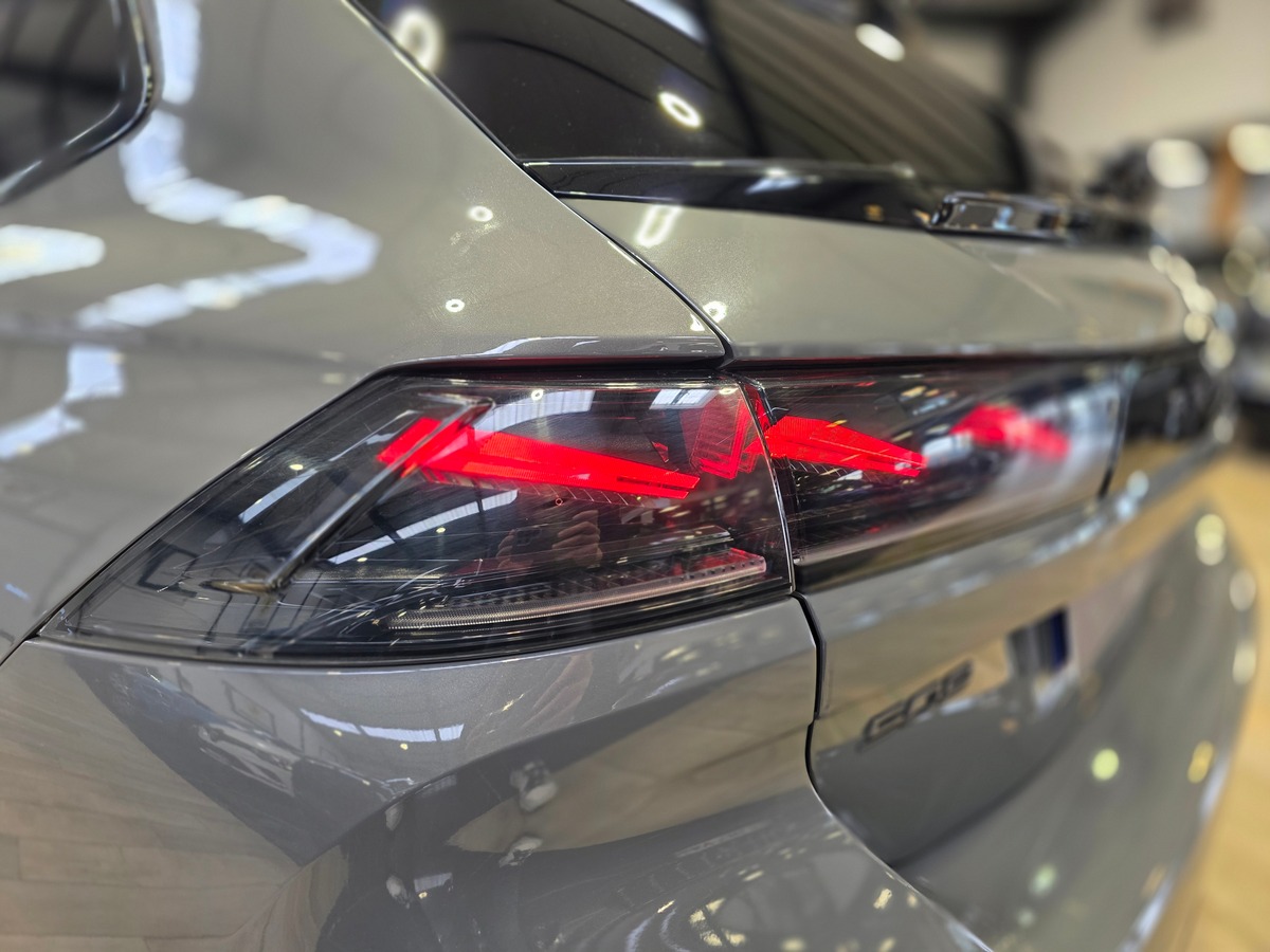 Peugeot 508 II SW 1.5 BLUEHDI  130 GT EAT8 PHASE 2 A