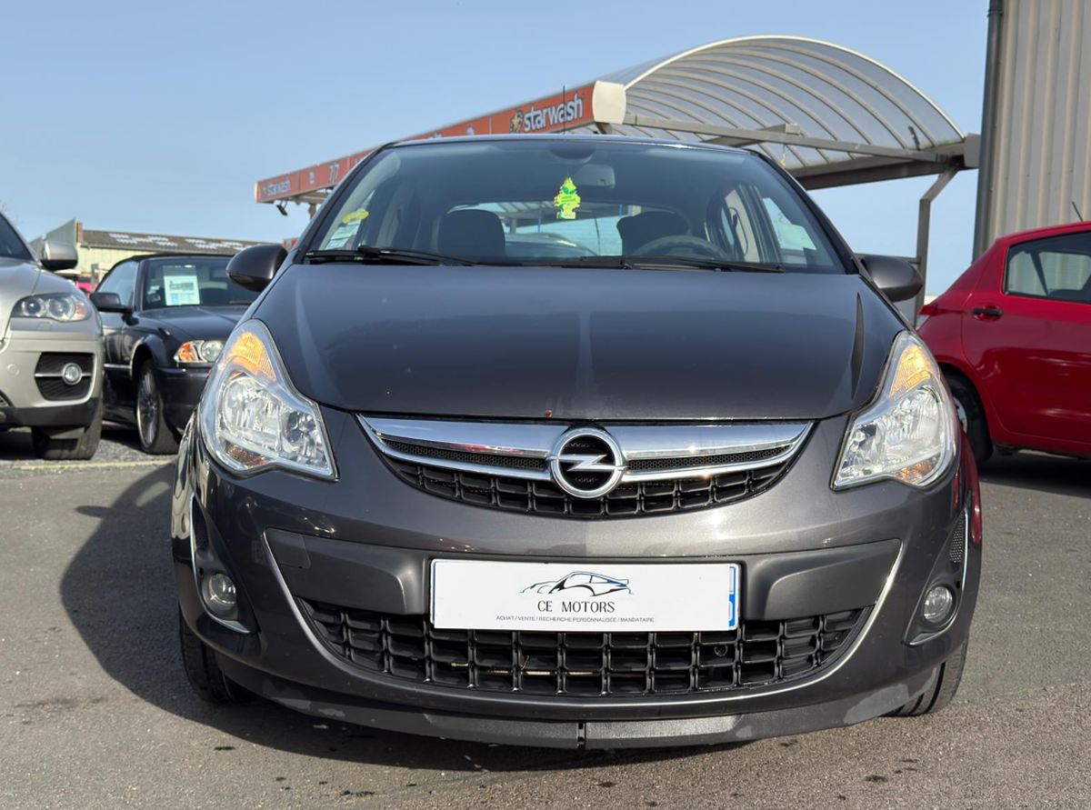 Opel Corsa 1.3 cdti 75ch 5 portes GPS / Aide au stationnement / Clim /