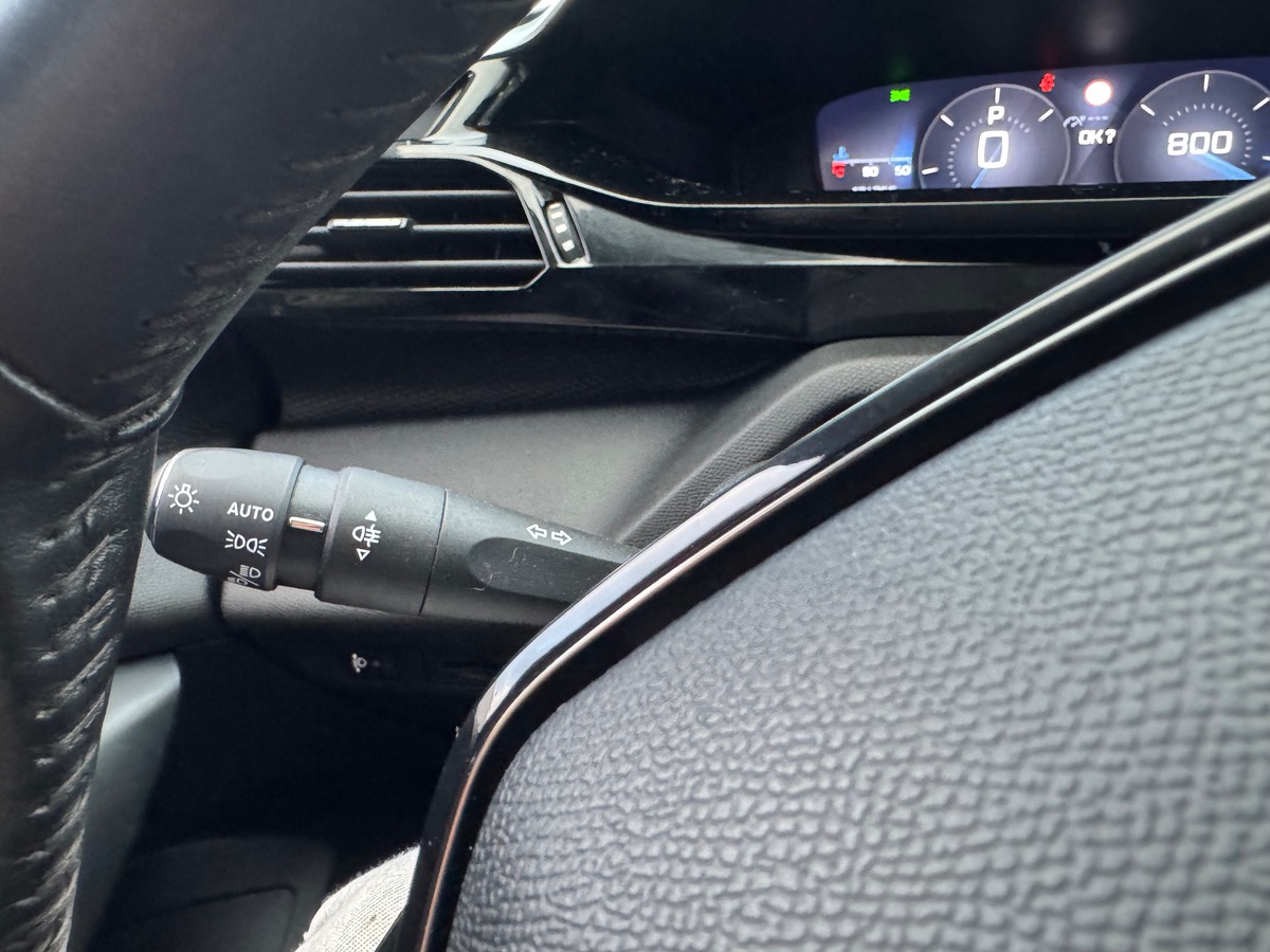 Peugeot 308 SW 130 ch | Active Pack | Capteur de pluie | Phares LED | Radar stationnement arriére