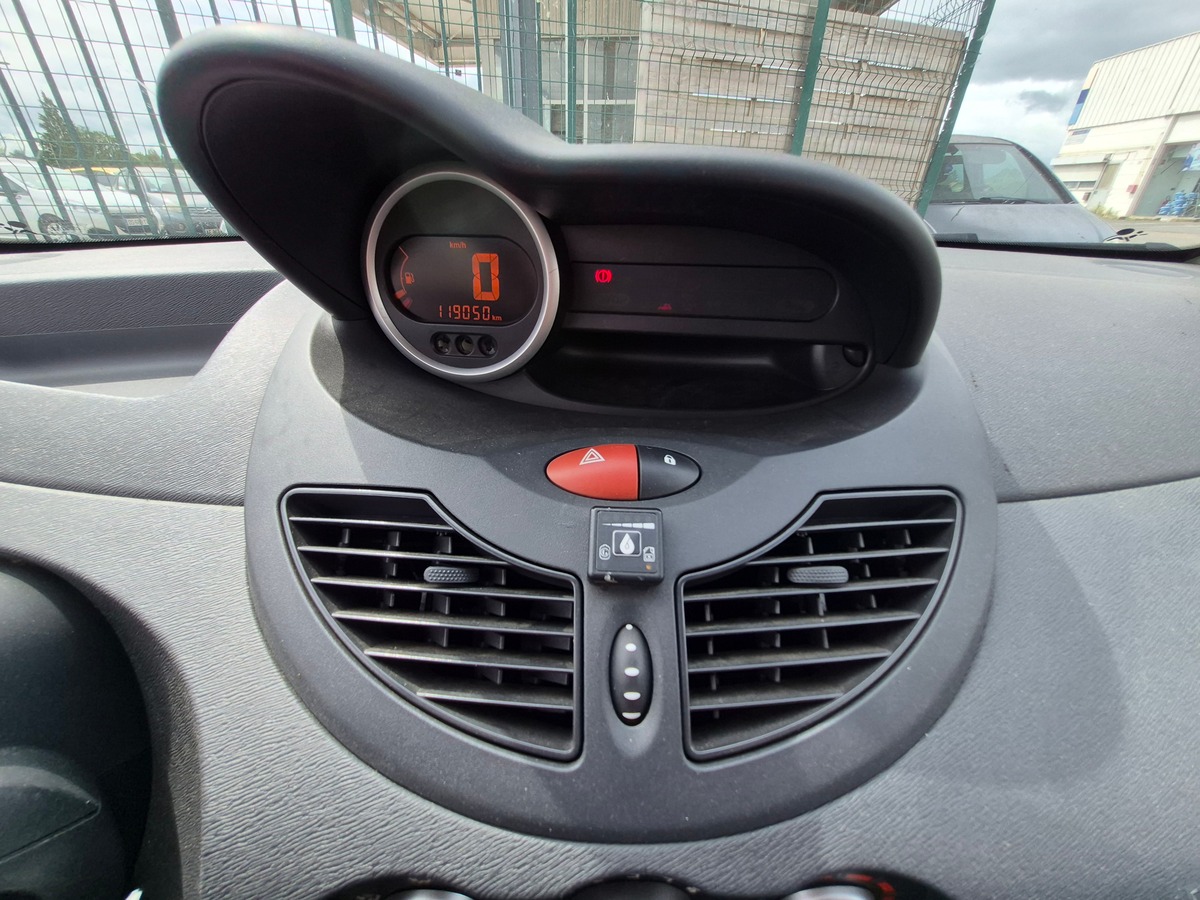 RENAULT Twingo 1.2 16V Access
