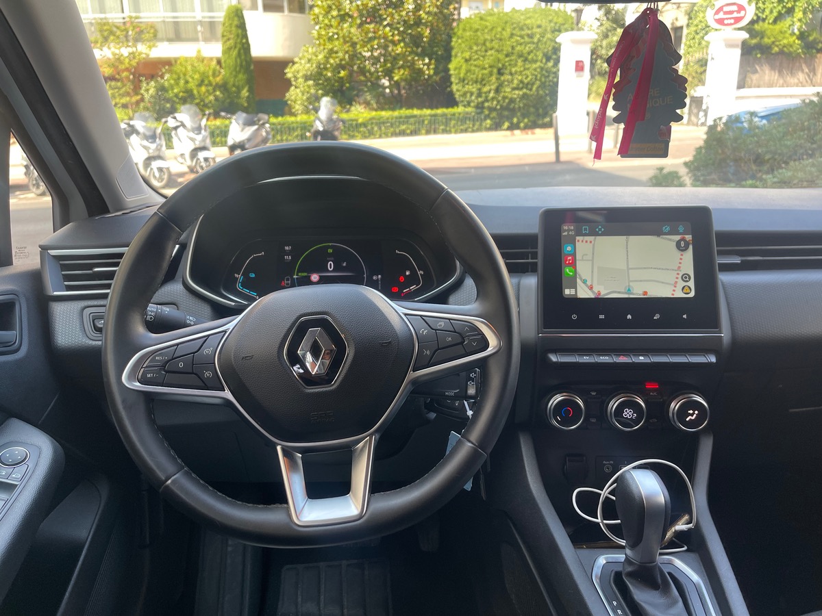 RENAULT Clio ETECH 140 CV / Hybride / Limited / Jantes / CarPlay