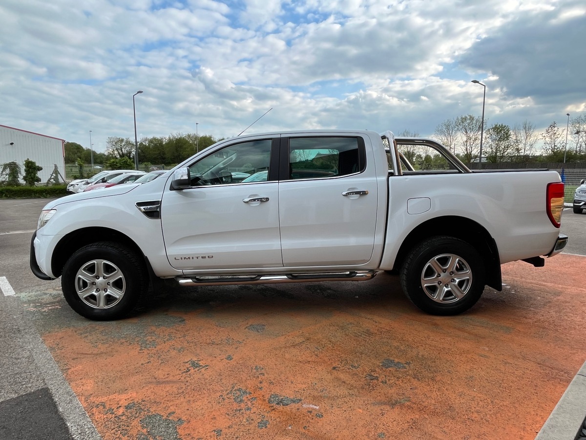 Ford Ranger III 2.2 TDCI Pickup Double Cabine 4x4 150 CH LIMITED ATTELAGE