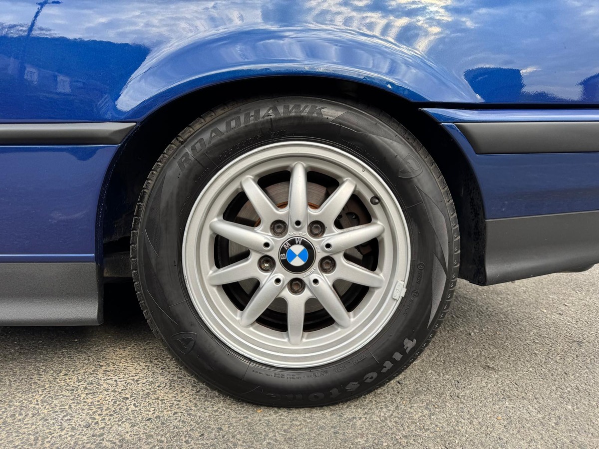Bmw 320 I E36 CABRIOLET 2.0 150CV BOITE AUTOMATIQUE