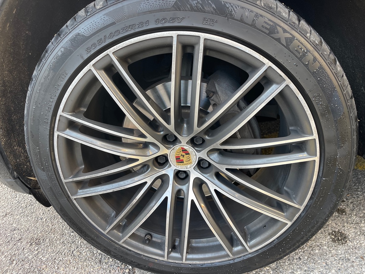 Porsche Macan 2.0 245 CV AWD / Pack Chrono / Toit Ouvrant / Pack Black /Echappement Sport/Jantes 911