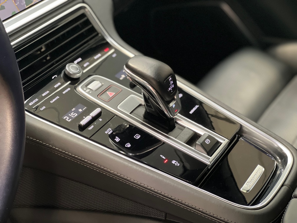 Porsche Panamera Spt Turismo SPORT TURISMO 4 E-HYBRID 462 TO/ECHAPP SPORT/CAMERA