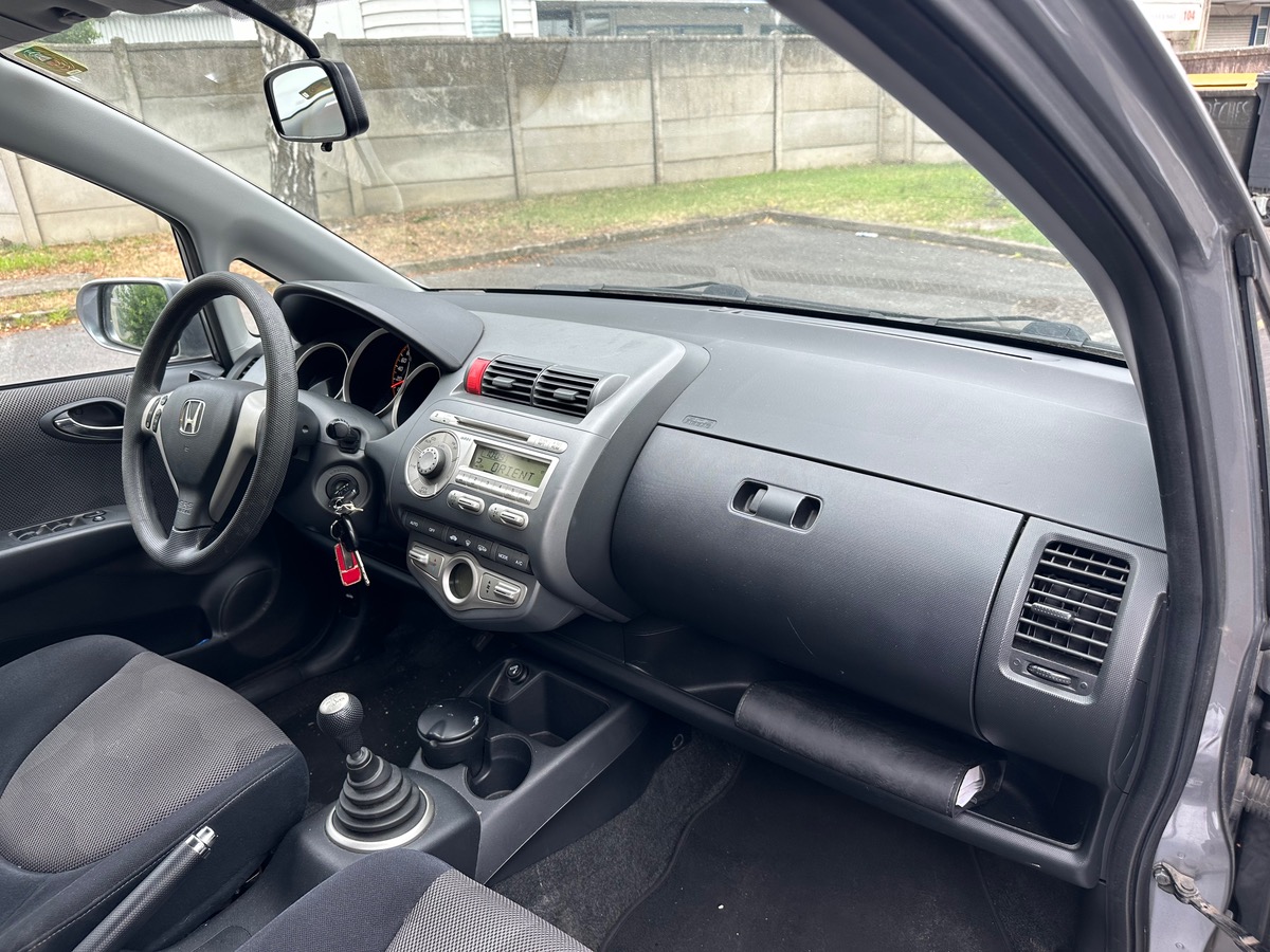 Honda Jazz 1.4 i-DSI 83 graphite en 4X