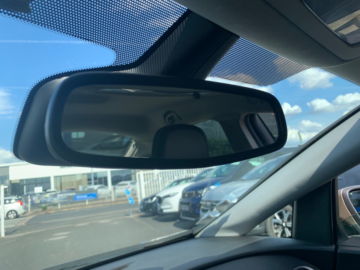 Opel OPEL ASTRA 110 chevaux | Caméra de recul | Régulateur de vitesse | GPS | Climatisation | Barres toit