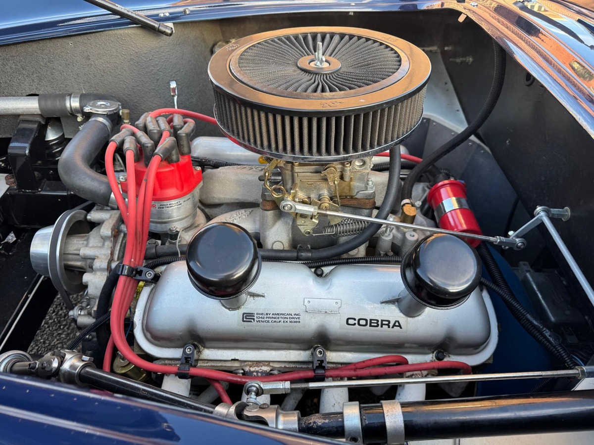 AC Cobra 289 FIA 6.4/390 Edelbrock 450cv - Restauré