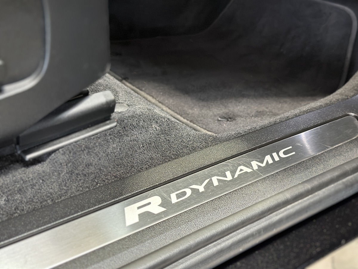 Land-Rover Range Rover Evoque D 180 HSE R-DYNAMIC - OPTIONS  +++ (D180)