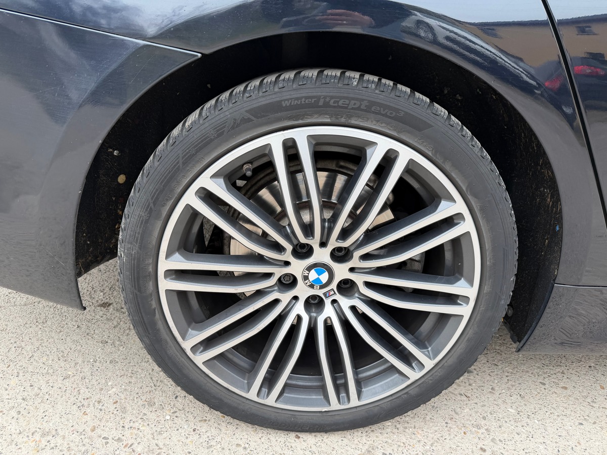 Bmw Série 5 G30 520D xDrive 190 ch BVA 8 M Sport Harman Kardon / Toit ouvrant / Caméra 360°
