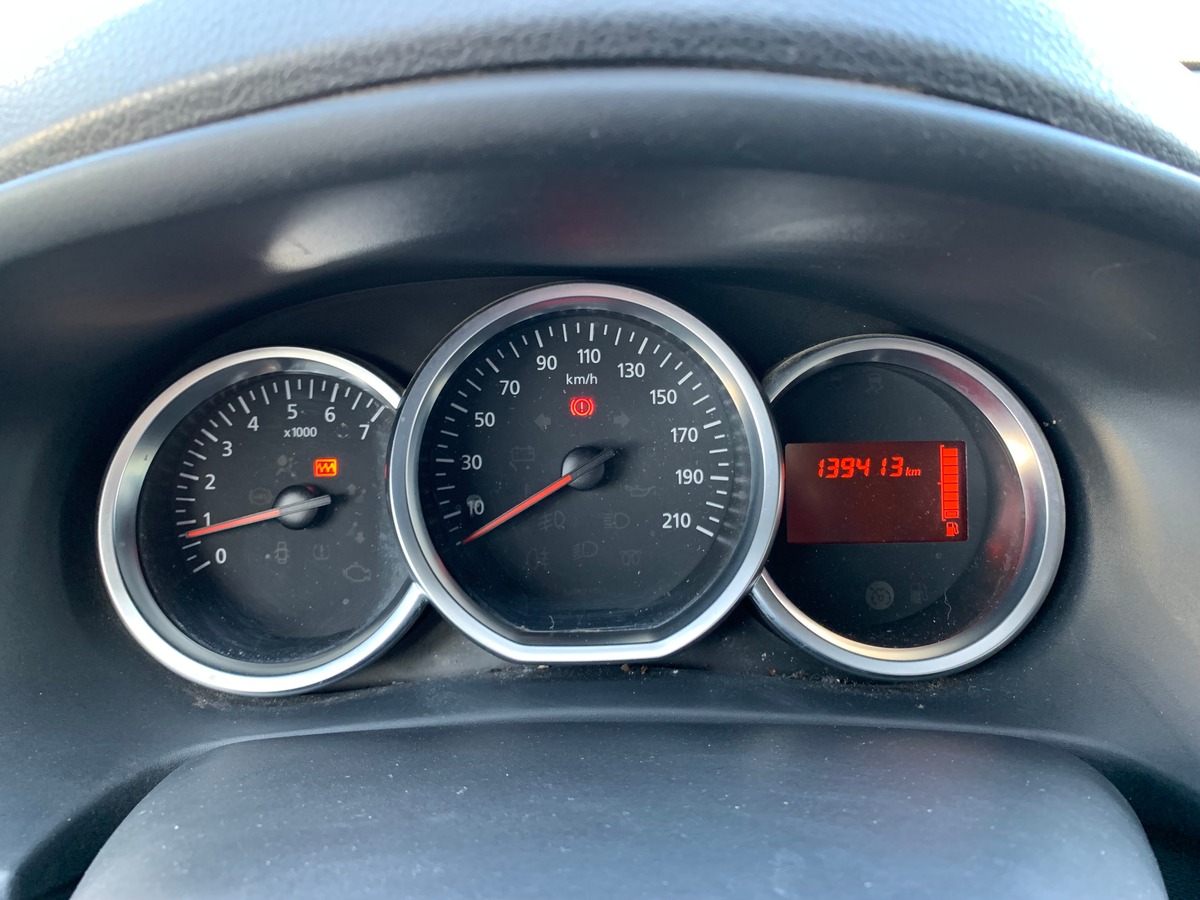 Dacia Sandero 75 ch | Régulateur limiteur de vitesse | Roue de secours galette + cric |  Bluetooth