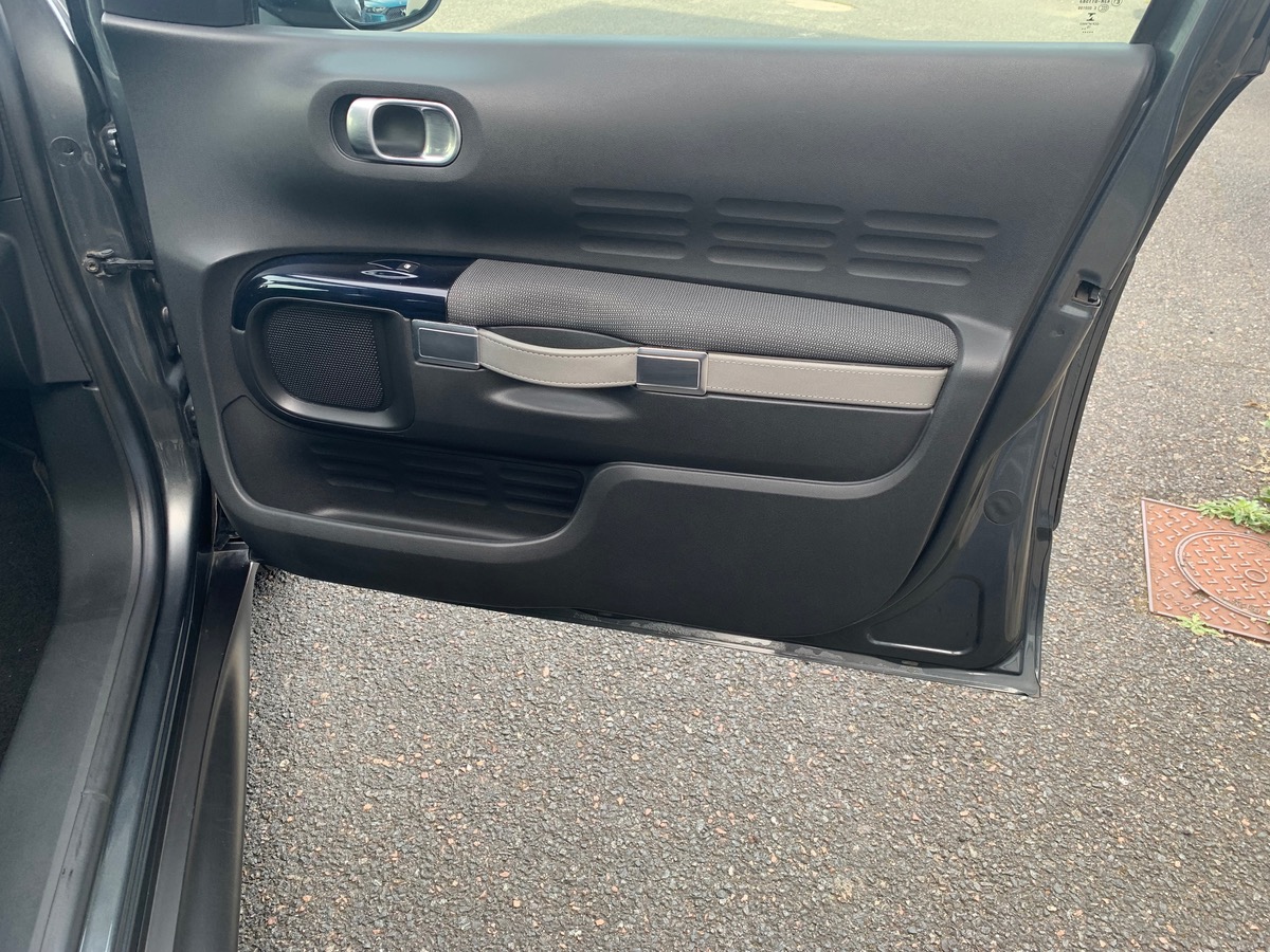 Citroën C4 Cactus 82 ch | Vti | Jantes alliage 16" SQUARE grises | Pack NAVIGATION | Radar de recul