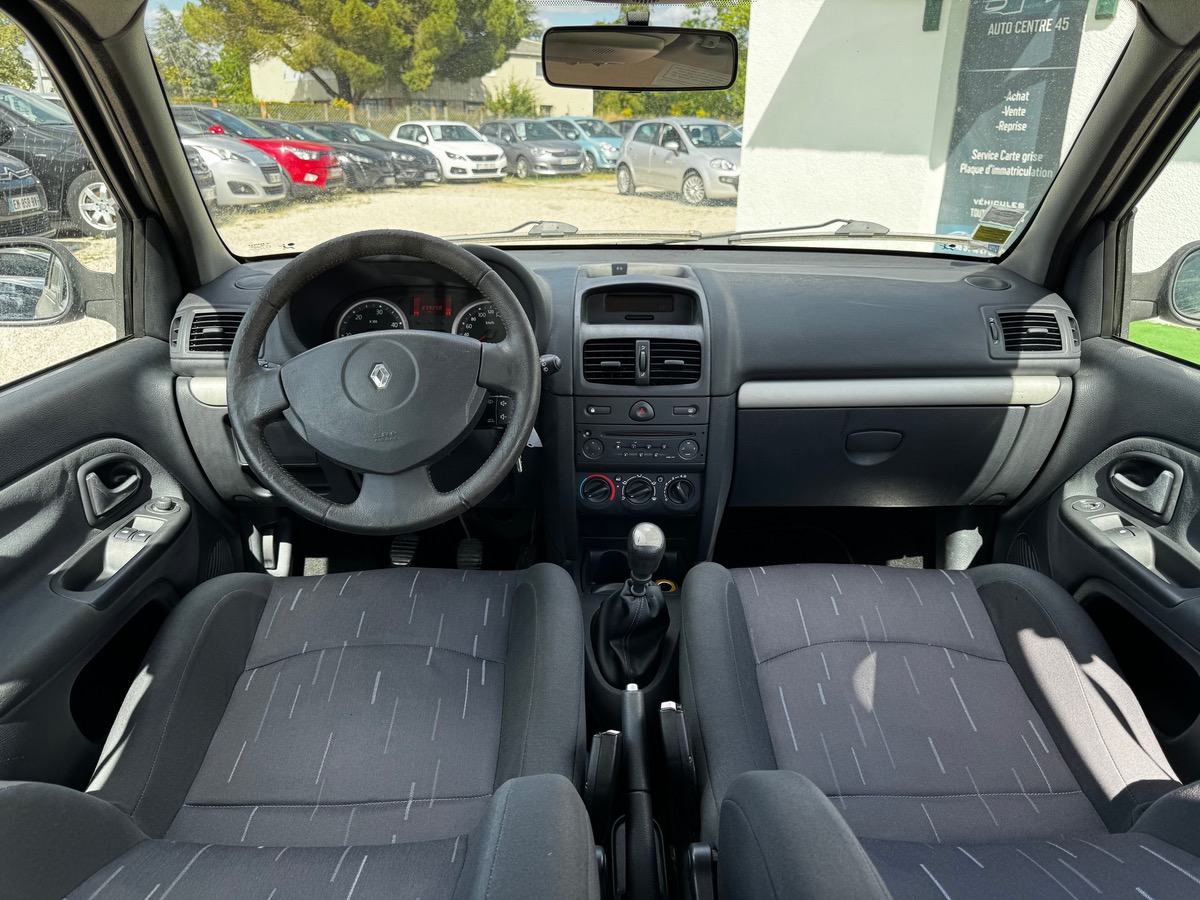 RENAULT Clio 1.5 DCI 80 CV CONFORT DYNAMIQUE / DISTRIBUTION + EMBRAYAGE NEUFS / PREMIERE MAIN