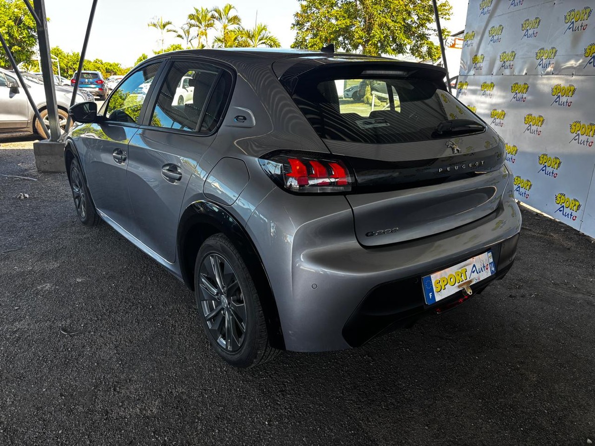 Peugeot 208 e-208