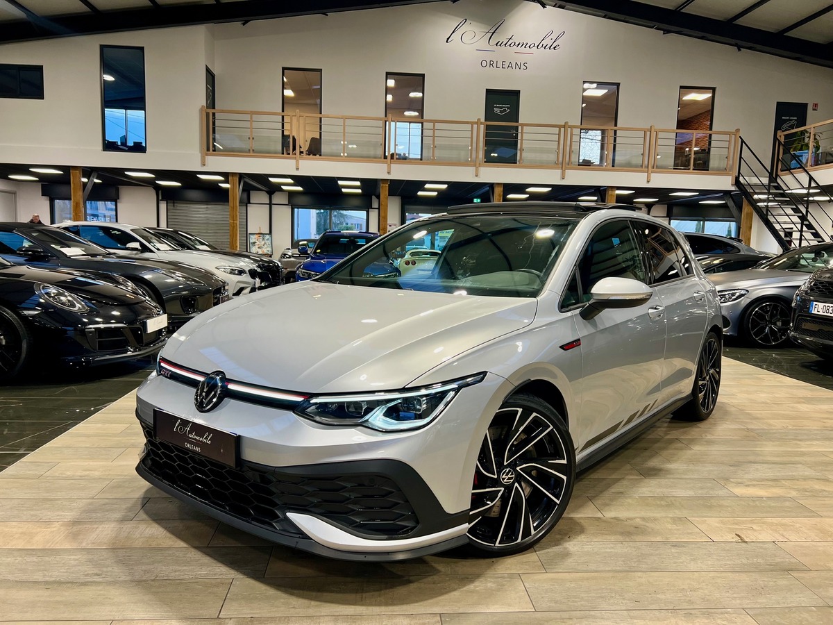 Volkswagen Golf 8 VIII 2.0 TSI 300 GTI CLUBSPORT DSG7 /TOIT PANO/JA19/CARPLAY/