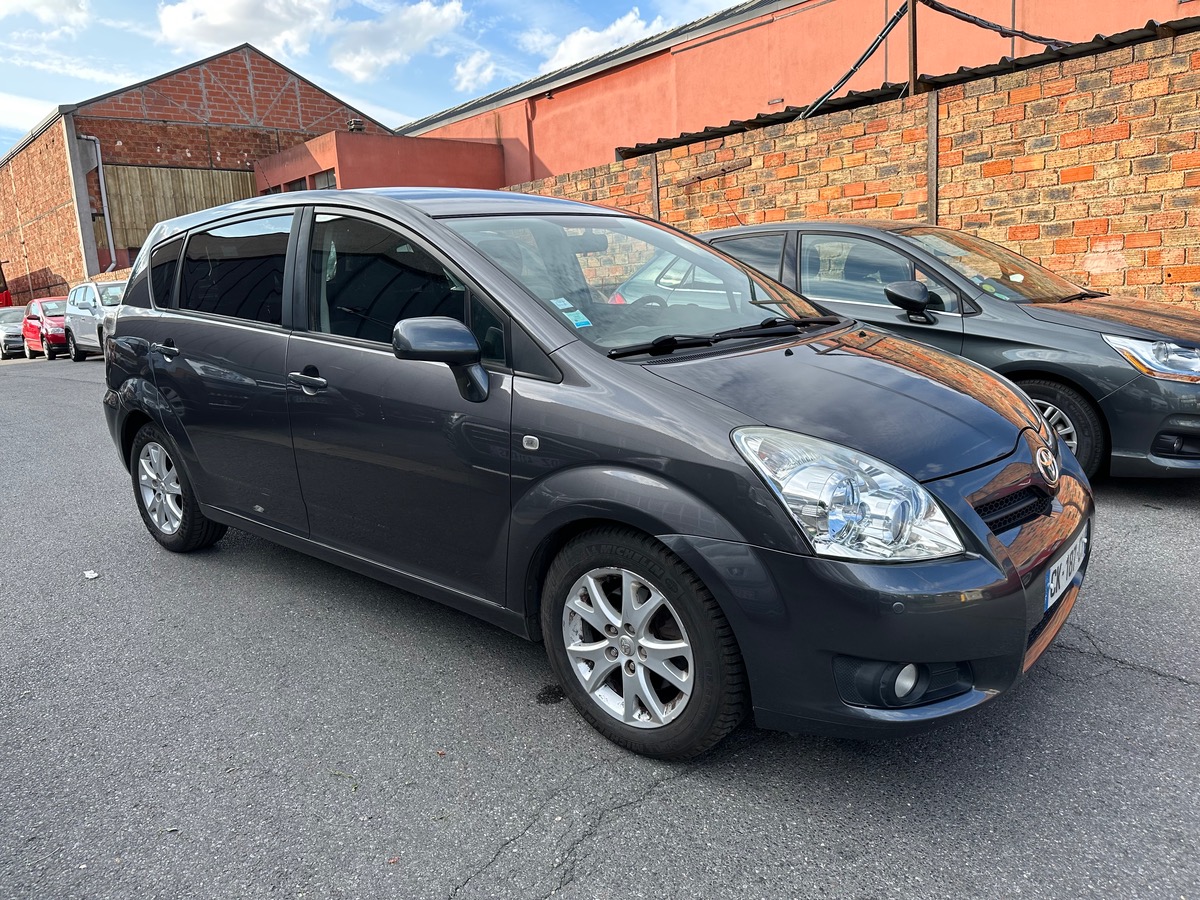 Toyota Verso 2.0 D-4D 136 CV 4X san frais 