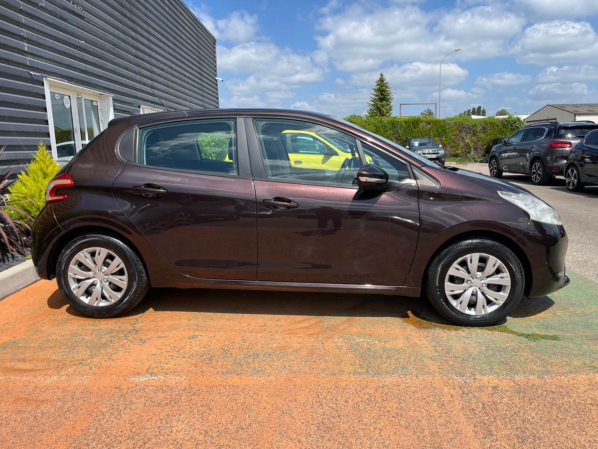 Peugeot 208 5 Portes 1.2 VTi 82 CH ACTIVE