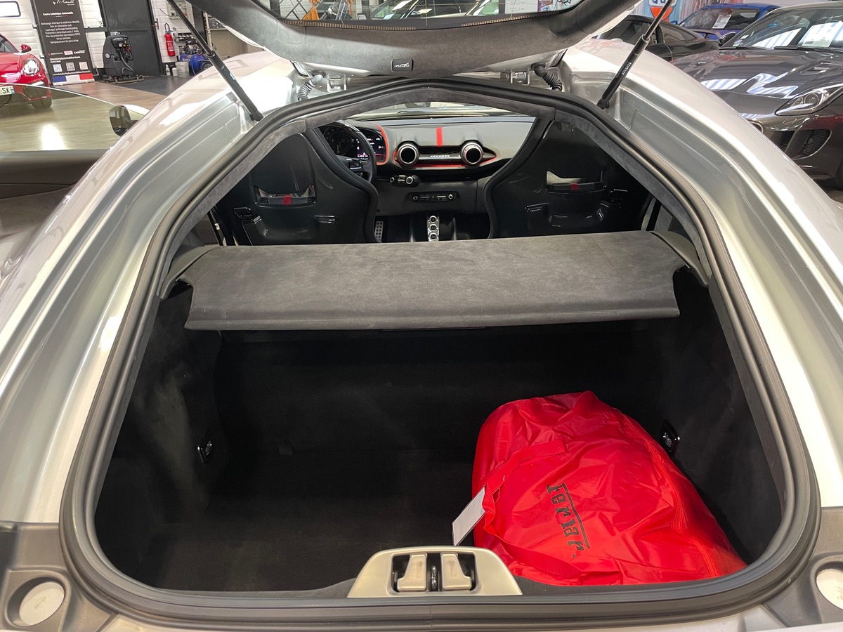 Ferrari 812 SUPERFAST 6.5 V12 800CV - FRANCAISE 