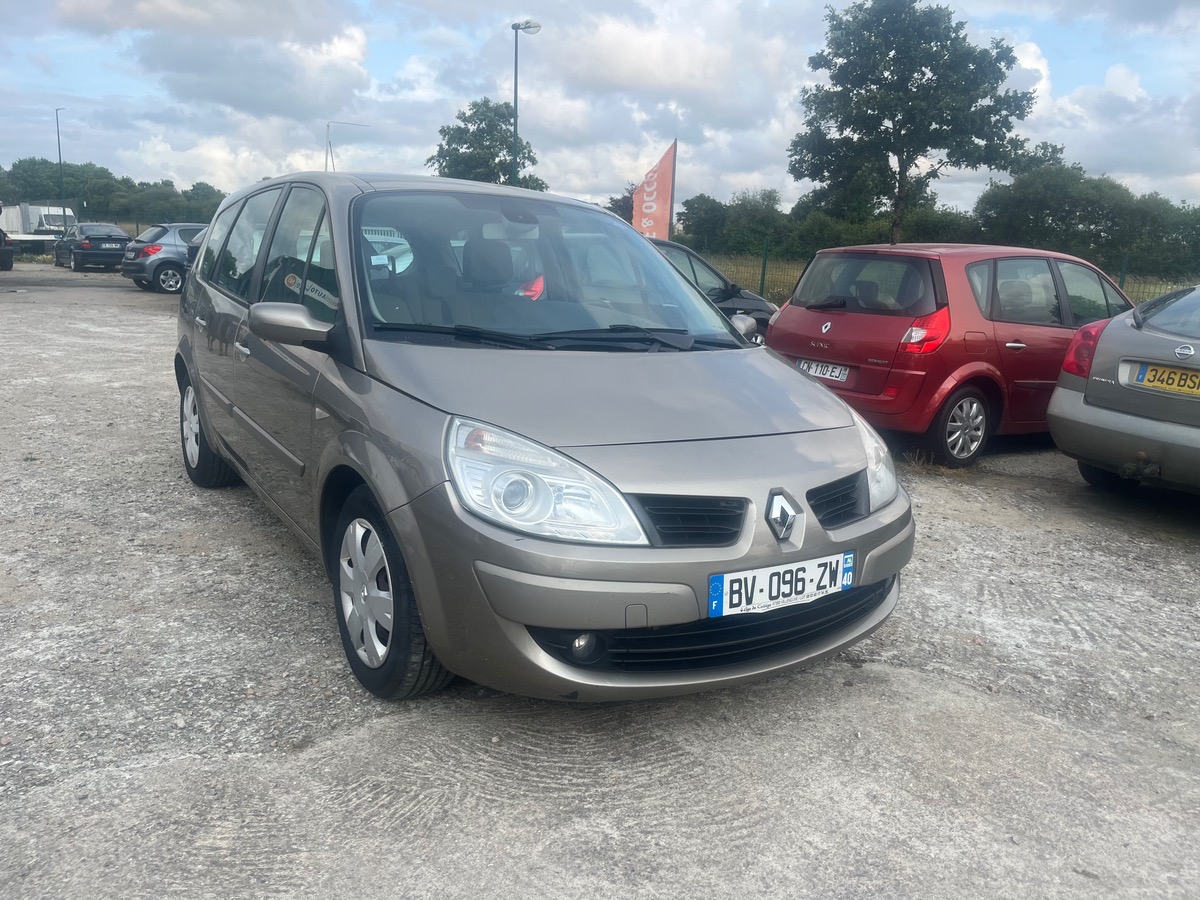 RENAULT Grand Scenic 1.9 DCI 130CH