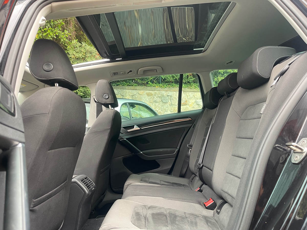Volkswagen Golf SW 2.0 TDI 150 CV R LINE / Toit Ouvrant / Phase 2 / CarPlay / Caméra /DSG7