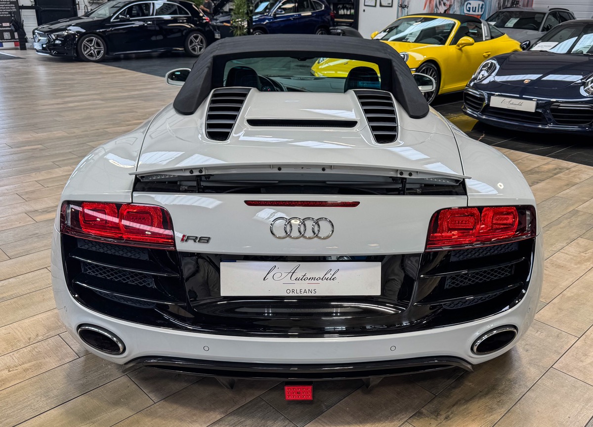 Audi R8 Spyder V10 5.2 FSI QUATTRO R-Tronic / 577 CV / CONFIG RARE