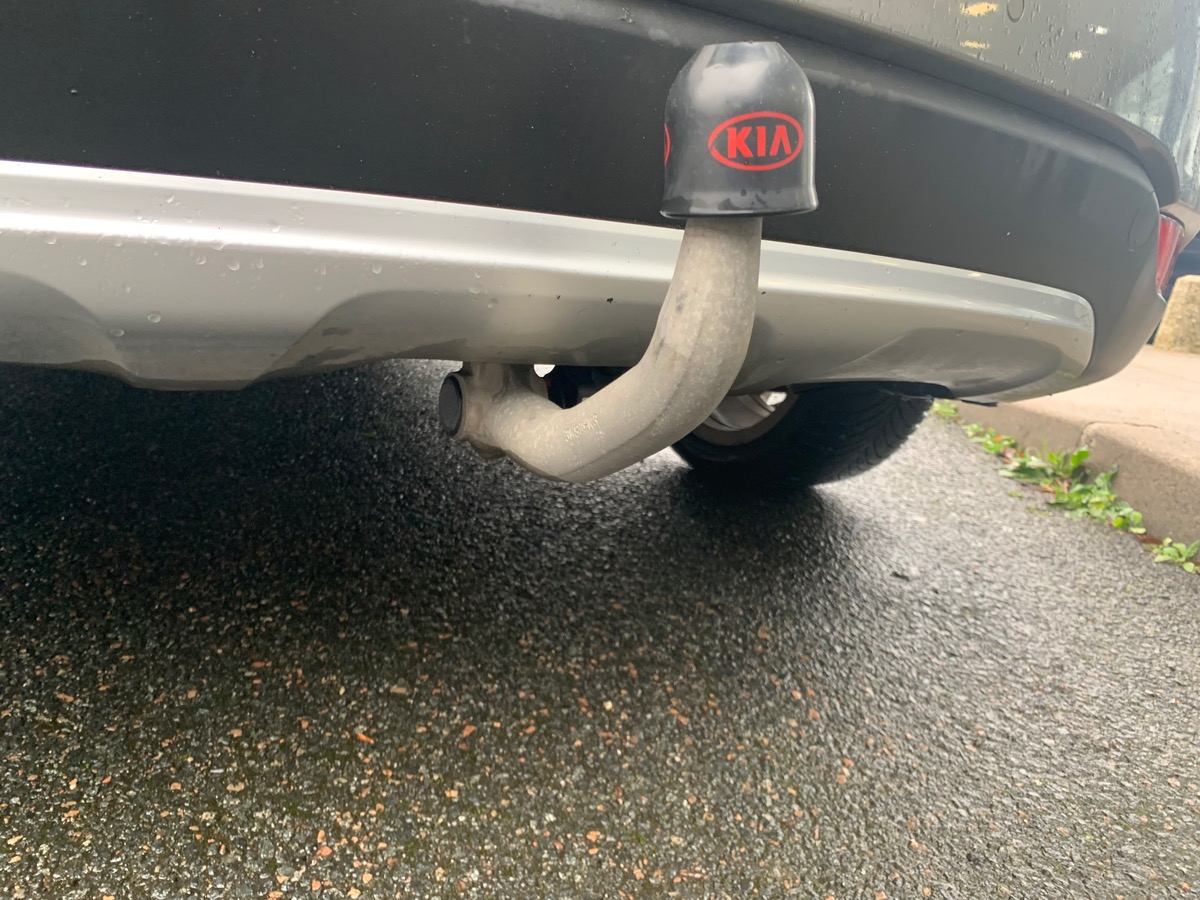 Kia Carens 141 ch | PREMIUM | 7 Places | Phase 2 | Attelage| Toit ouvrant | Caméra de recul | Jantes