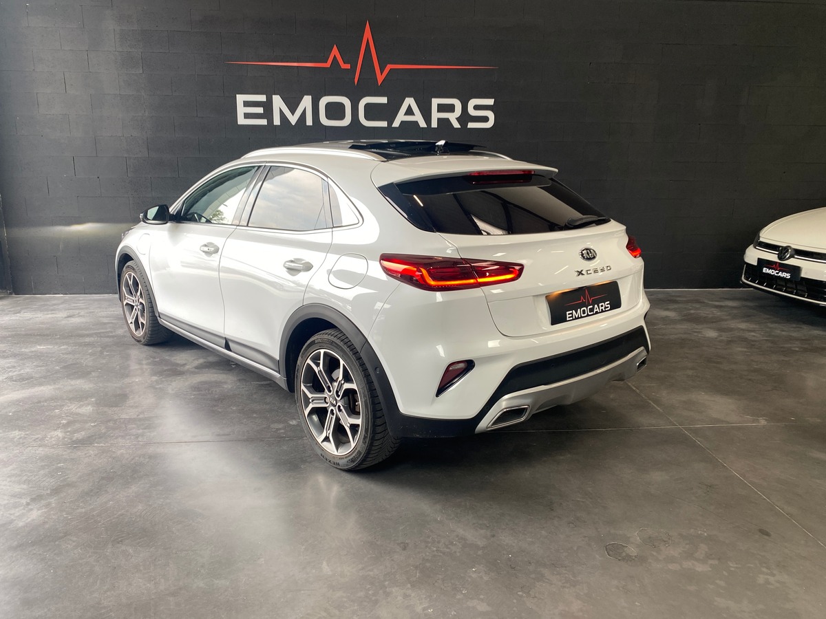 Kia XCeed hyb 141
