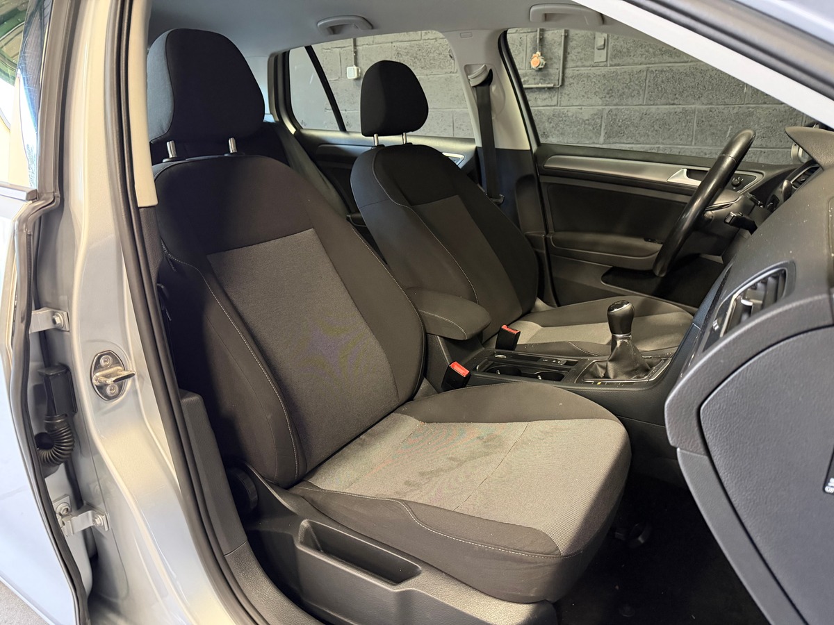 Volkswagen Golf 7 VII tdi 1.6 90ch Confortline