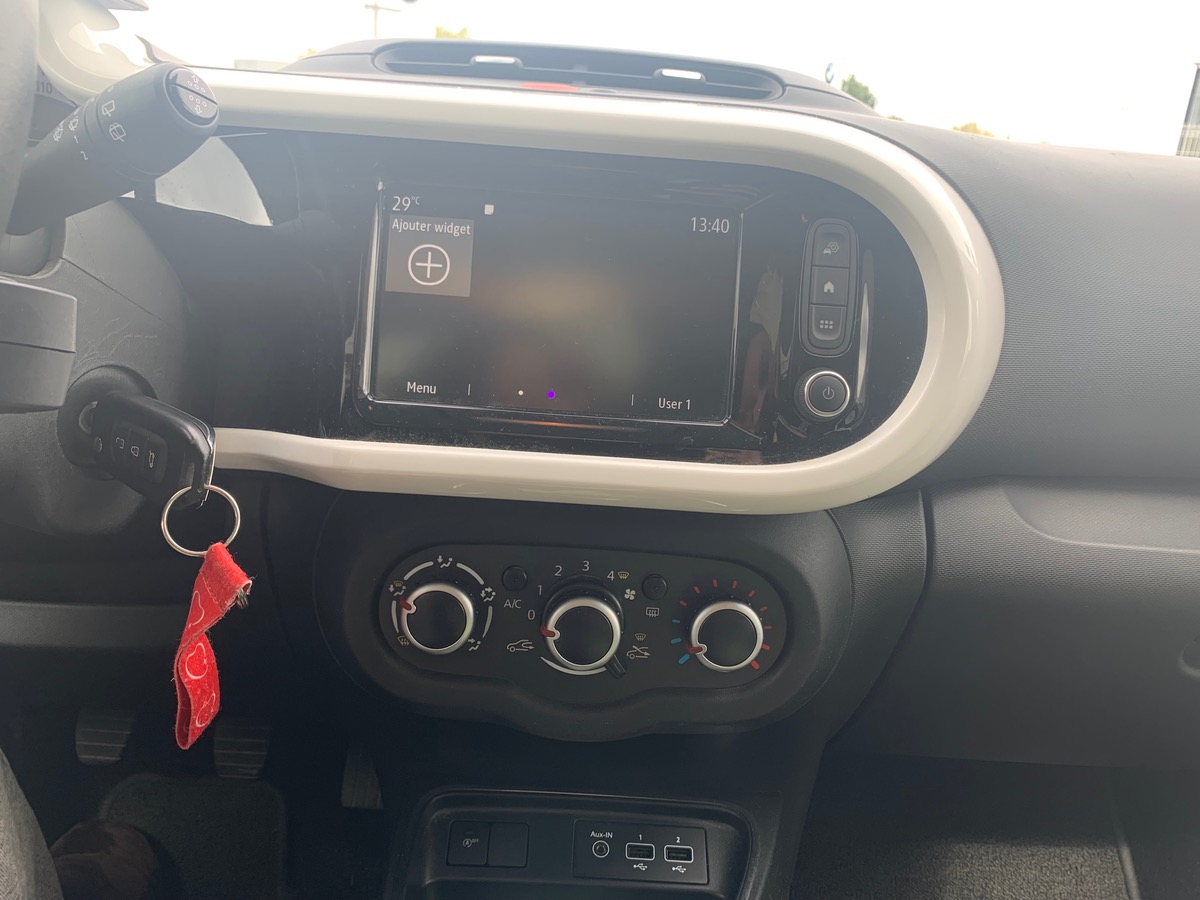 RENAULT Twingo 75 ch | INTENS | 1iére main | Ecran tactile | Radar arriére | Entretien constructeur