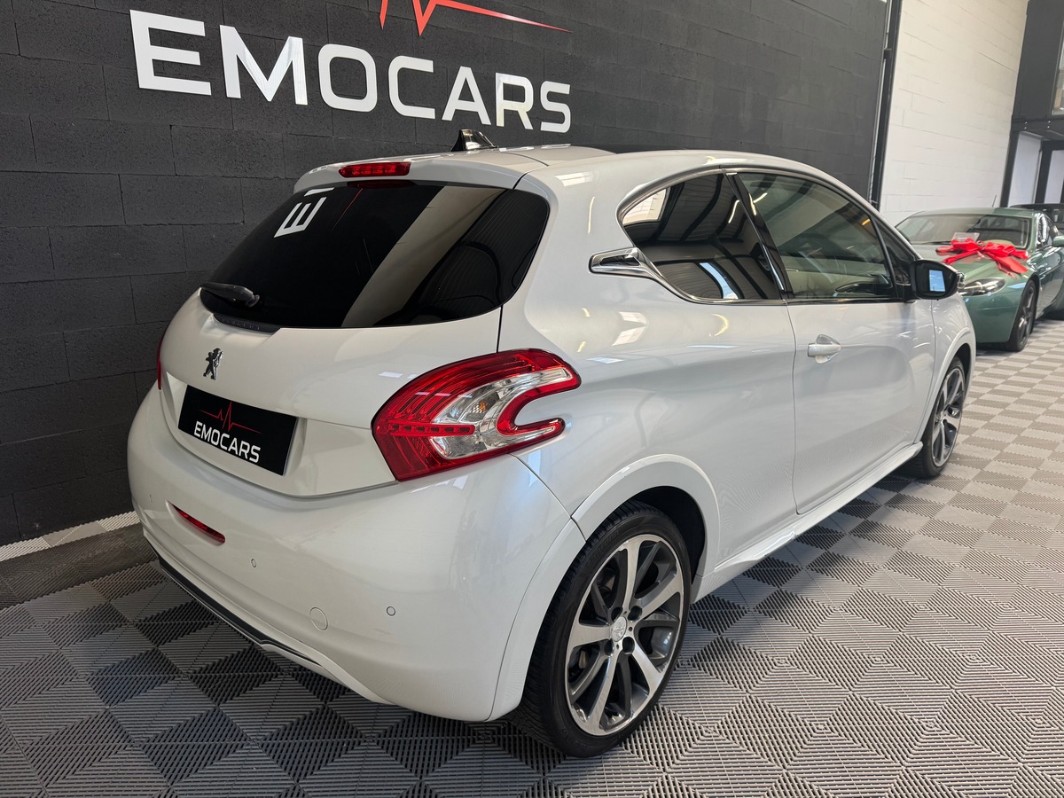 Peugeot 208 XY JBL 1.6 e-HDi 115 BVM6 Park Assist