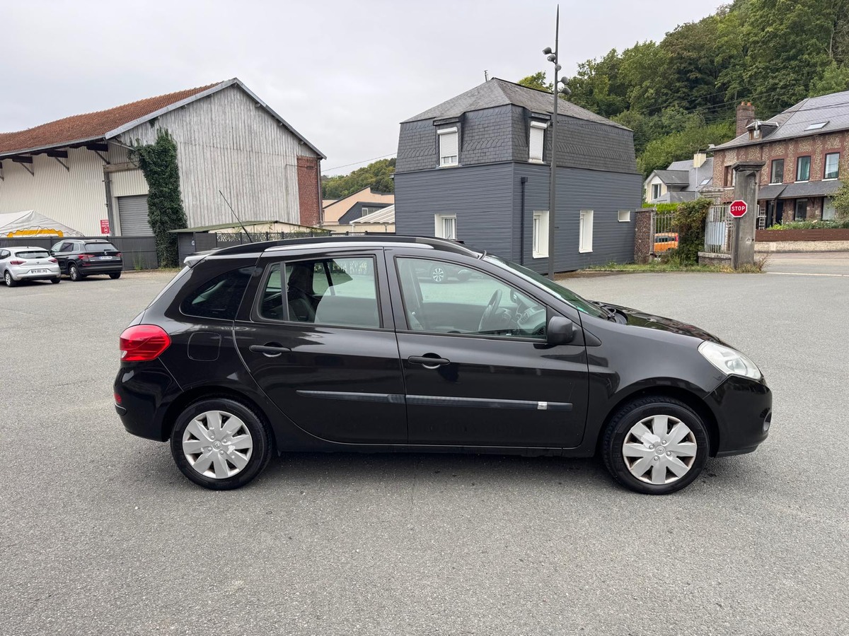RENAULT Clio III Estate 1.5 DCI 68ch Authentique - garantie