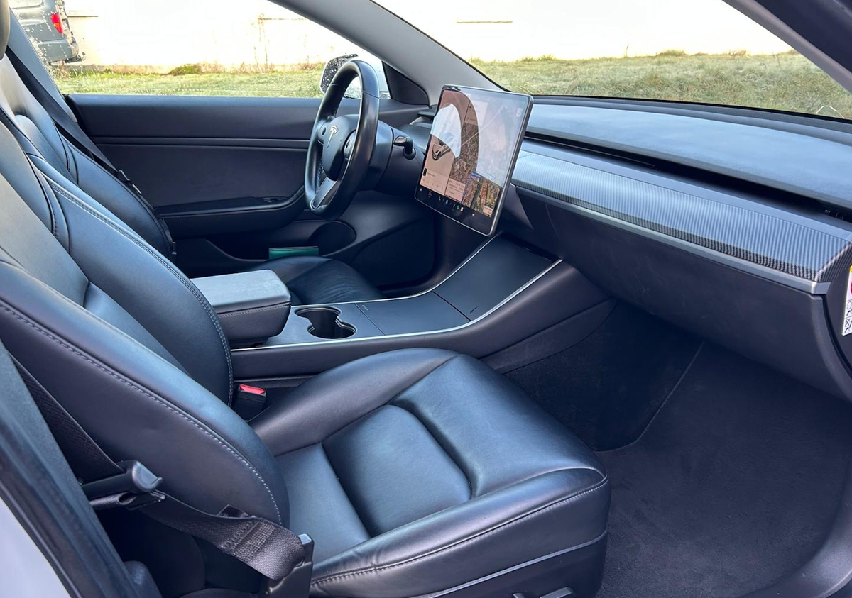 Tesla Model 3 Dual Motor (Long Range)