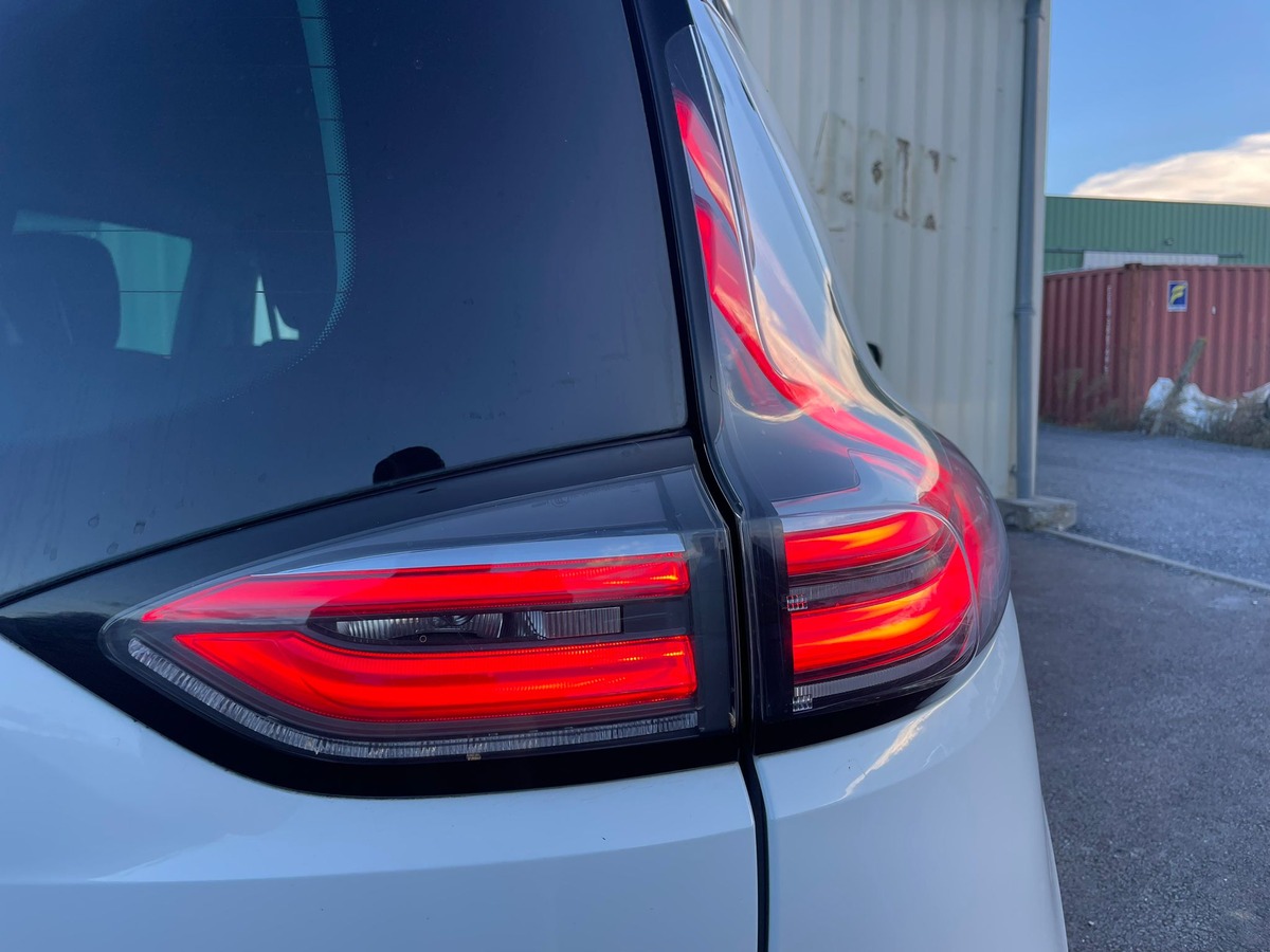 RENAULT Espace Espace V Intens 1.6 Blue DCI 160