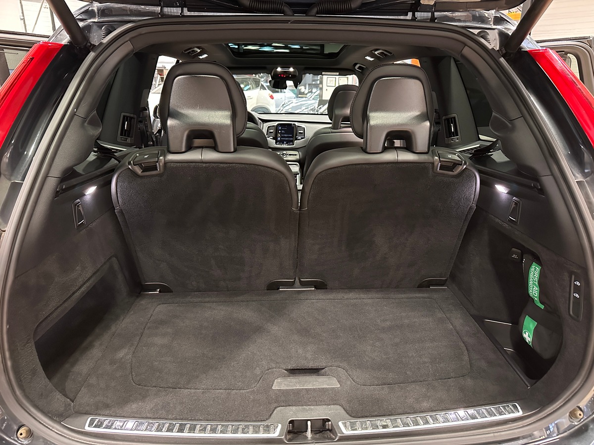 Volvo XC90 T8 R-Design AWD 303 + 87ch Geartronic - 7 places - 1ère Main - Options +++