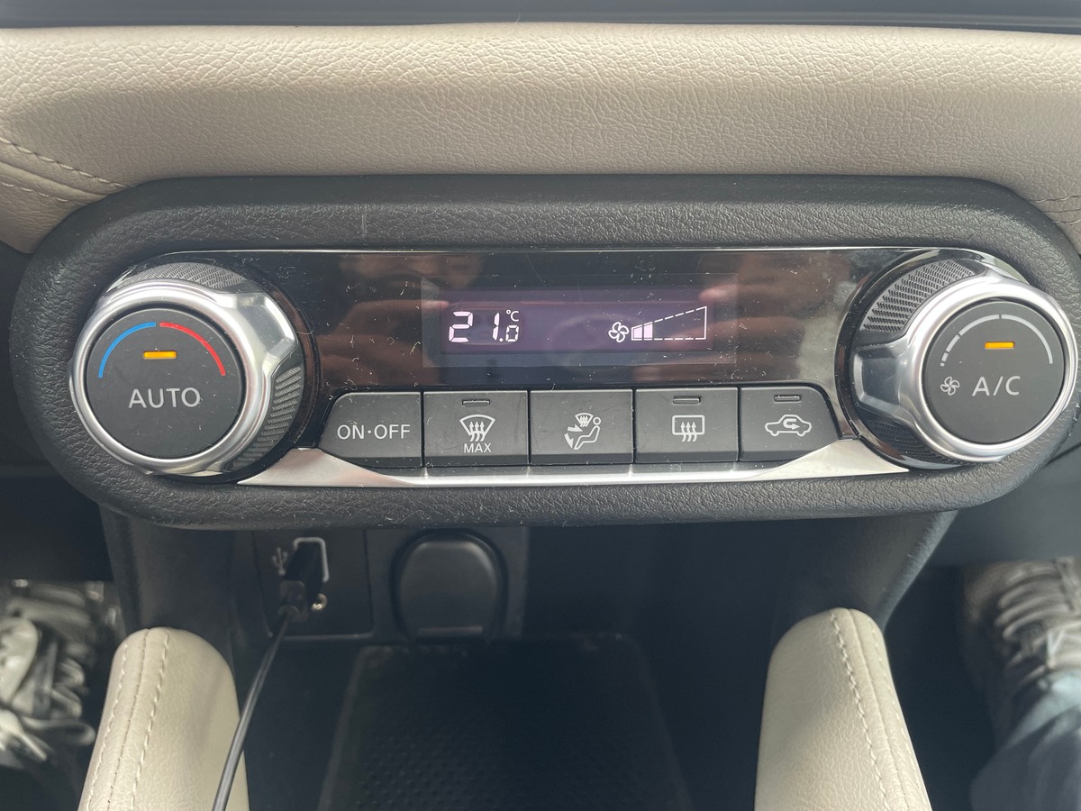 Nissan Micra 0.9 90 cv CARPLAY - RIEN A PREVOIR - CAMERA DE RECUL  360° - BOSE - CLIMATISATION AUTO