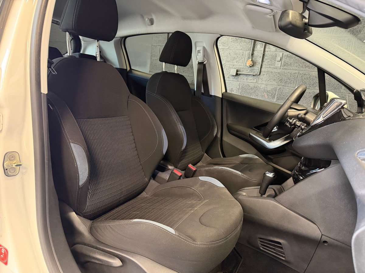 Peugeot 208 1.6 vti Boite Automatique / Moteur à chaîne