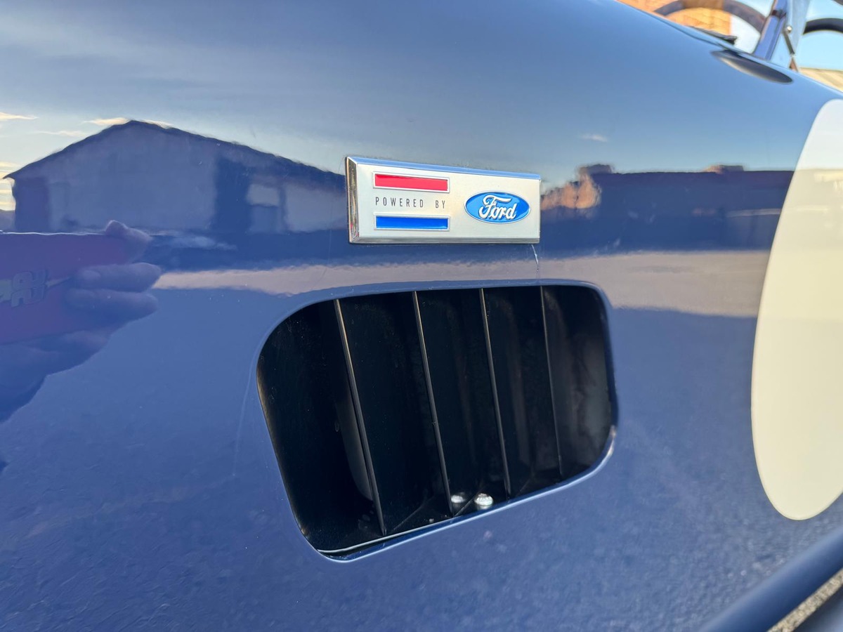 AC Cobra 289 FIA 6.4/390 Edelbrock 450cv - Restauré